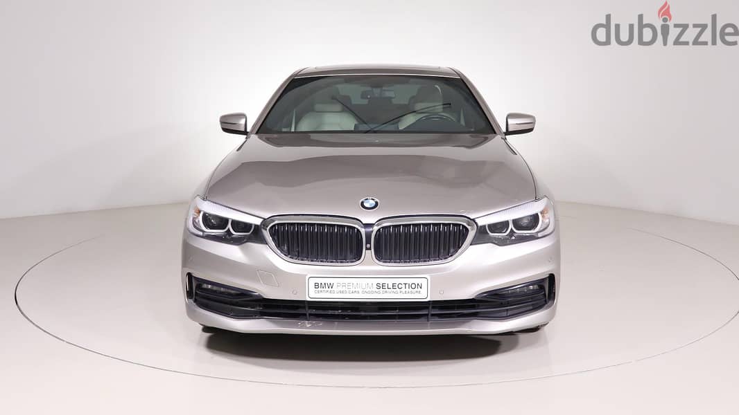 BMW 5-Series 2019 1