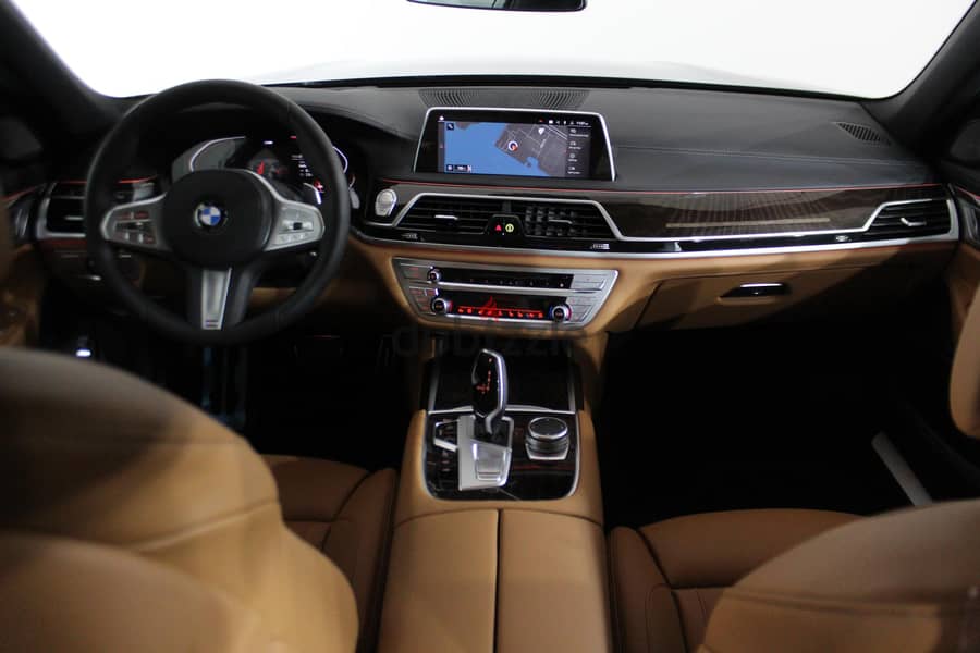 BMW 7-Series 2022 13