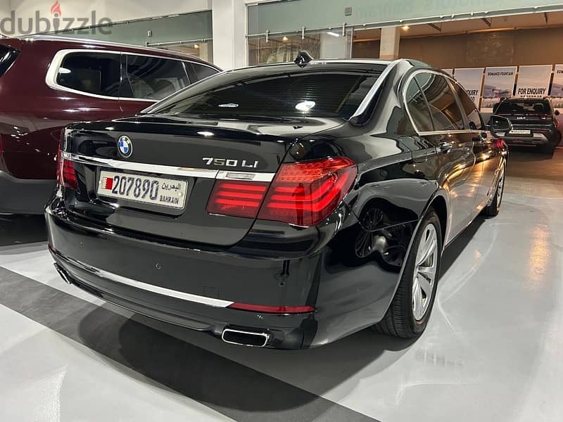 BMW 750Li ONLY 23000Km Brand New condition fully loaded 0 accidents 4