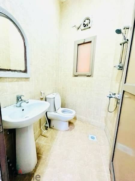 Room for Rent for Ladies   Available Now ! BD 100/- 1