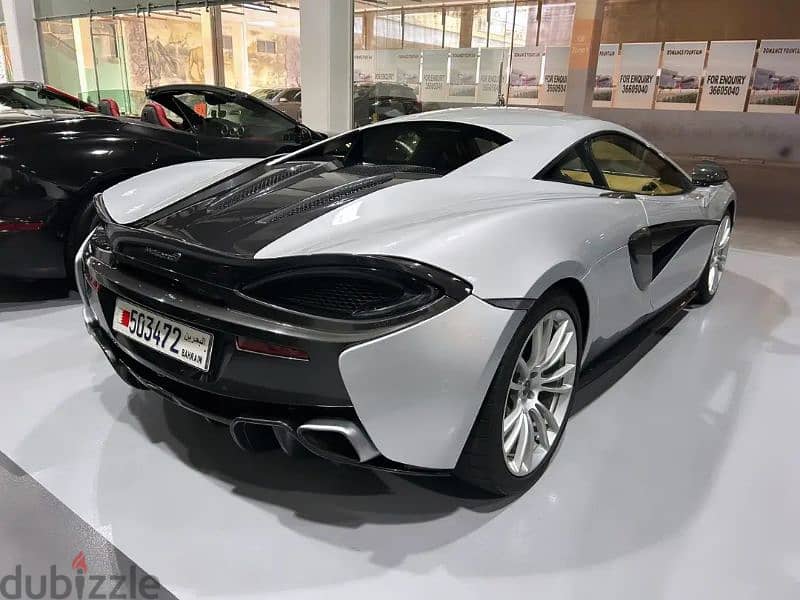 Mclaren 570S RWD 2017 
18000 KM only agent history 3