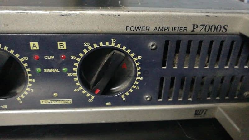 Yamaha Professional Power Amplifier with flight case 1