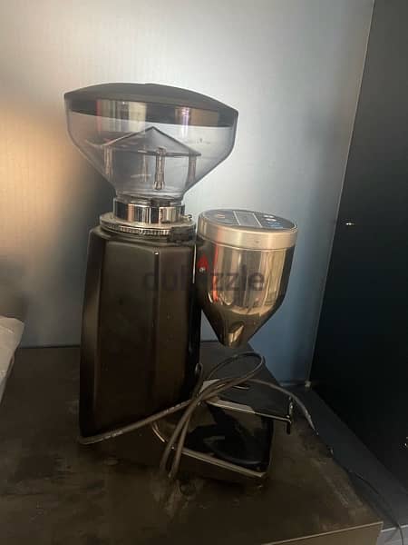 coffe machine and grinder 2