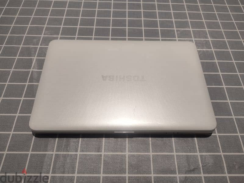 toshiba  Core i3 Laptop 1