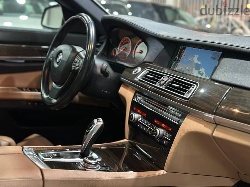 BMW 7-Series 2009 6