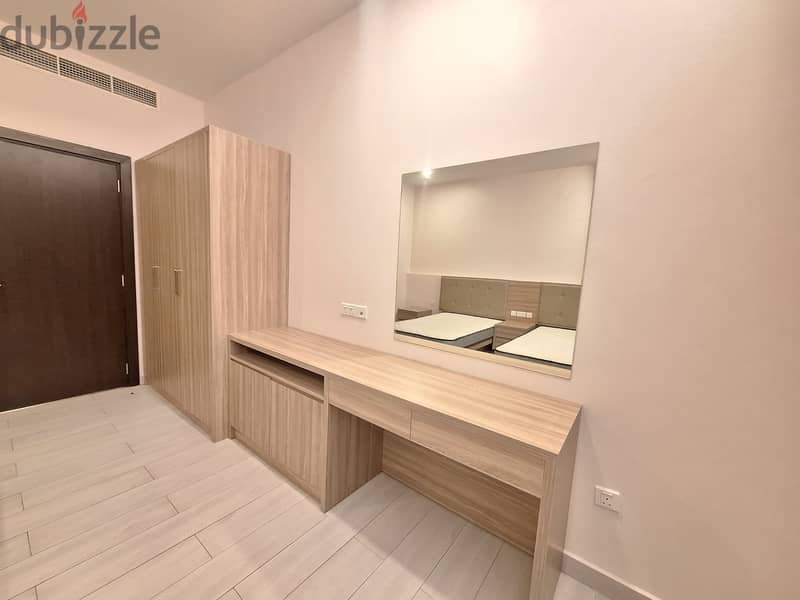 Gorgeous Flat | Ultra-Modern| Balcony | Maid Room | Near Juffair Mall 13