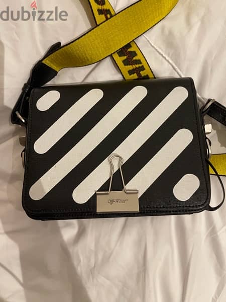 Off White cross body bag (unisex) 2