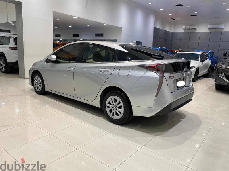 Toyota Prius 2017 5