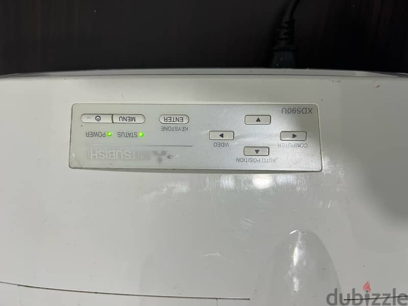 MITSUBISHI PROJECTOR 5