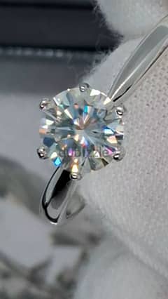 DIAMOND RING MOISSANITE