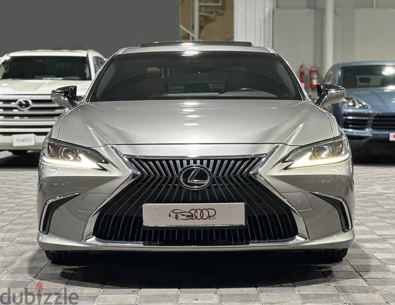 Lexus ES 350 2019 1