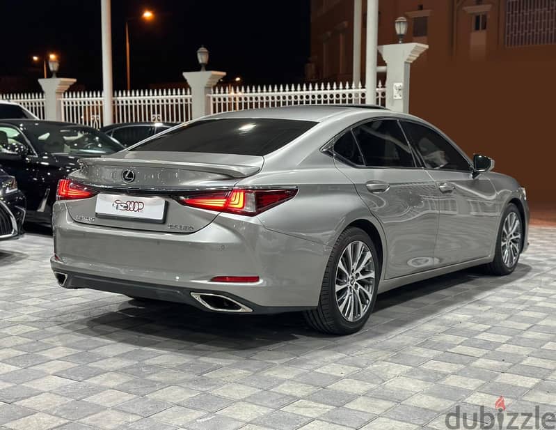 Lexus ES 350 2019 10