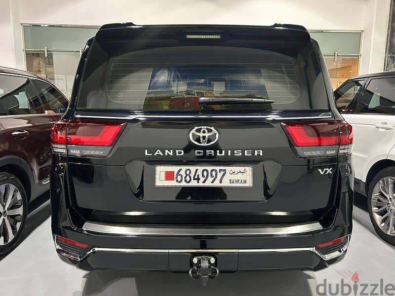 Toyota Land Cruiser 2024 VX V6 4.0L 3500 Km only under warranty 10