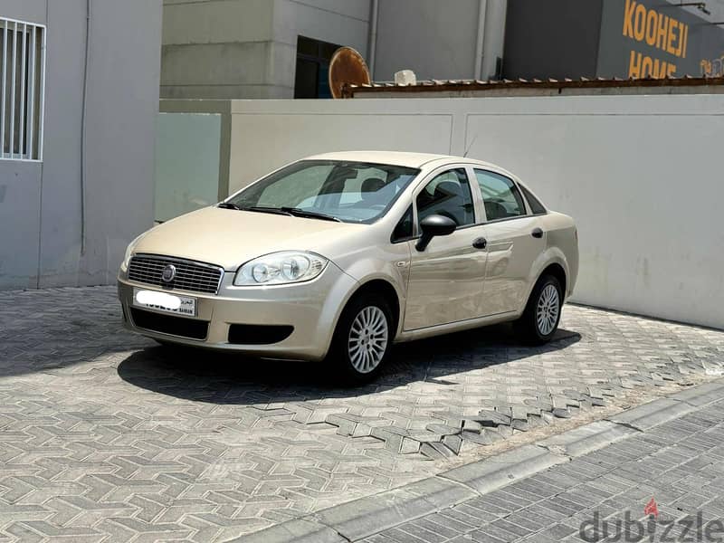 Fiat Linea 2013 beige 1