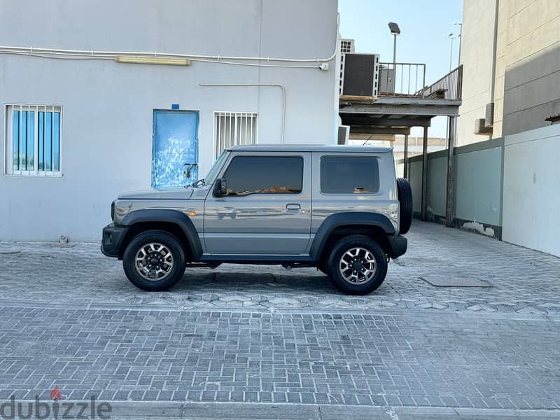 Suzuki Jimny 2023 grey 2