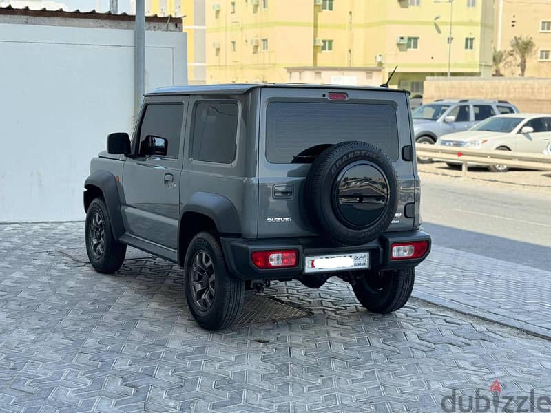 Suzuki Jimny 2023 grey 5