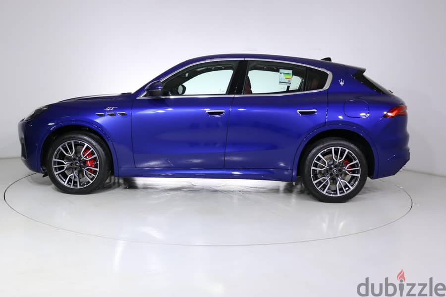 Maserati Grecale GT Hybrid  Blue/ Red 2023 1