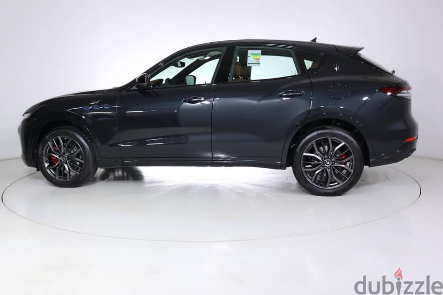 Maserati Levante GT Black /Tan 2023 1