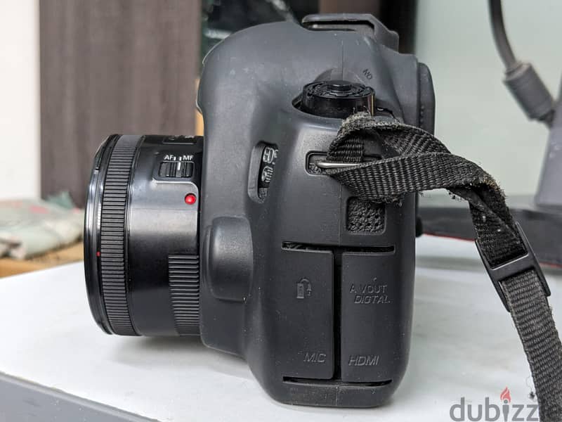 Canon 6D Professional Digital Full Frame Camera 28-70 MM F4.5 Lens 2