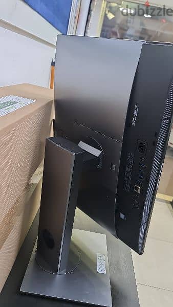 Dell optiplex Aio 8Th Gen All in one pc i5 Ram 16gb ssd 512GB 24" FHD 3