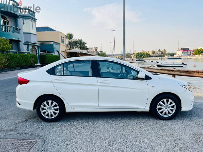 Honda City 1.5 2019 MODEL FOR SALE 35909294 4