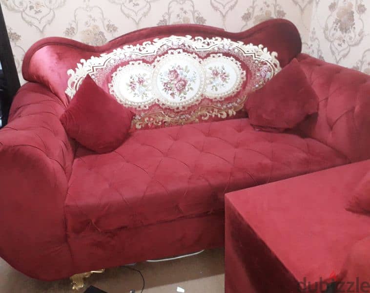 sofa all things ok like new with 5 peace 2