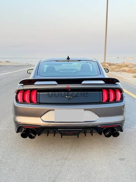 FORD MUSTANG ECOBOOST PREMIUM   -BLACK EDITION - HIGH PERFORMANCE - 4