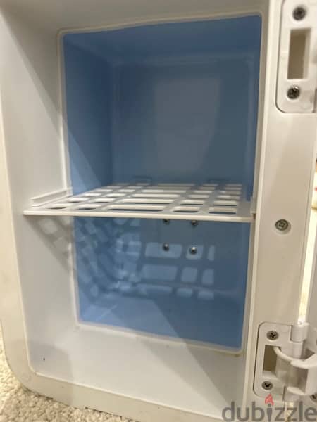 mini fridge for skin care 3