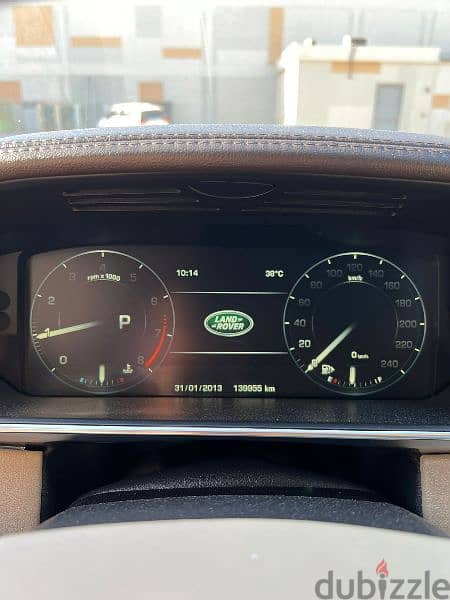 Range Rover Vogue 2016 Low Millage Very Clean Condition 8