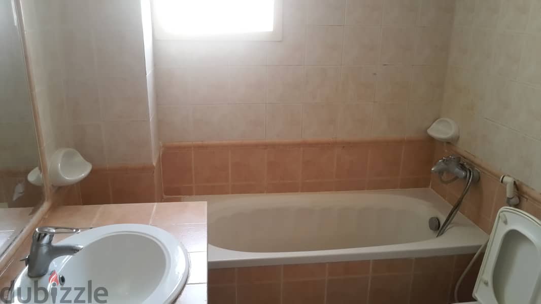 2 Bed in burhama with pool inclsuive 1