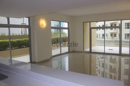 23 Bed Amwaj Pool Gym Balcony