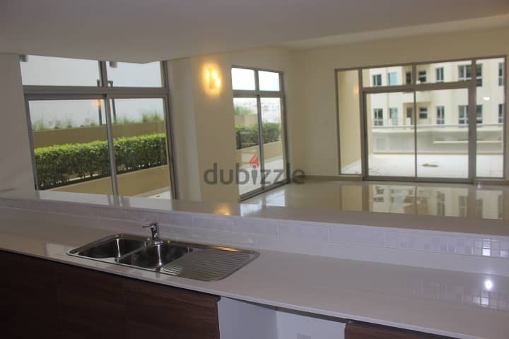 23 Bed Amwaj Pool Gym Balcony 4