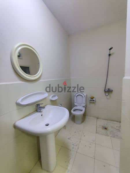 Studio flat for rent in East Riffa 1