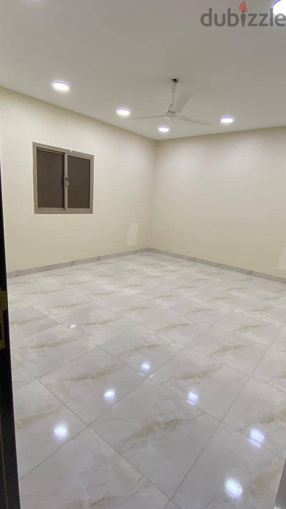 Apartment for rent In Maqaba It consists of 2 rooms, 2 bathrooms, a l 0