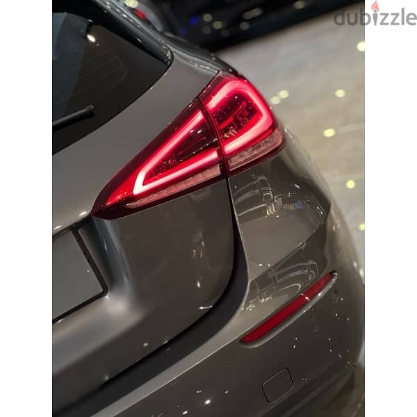 Mercedes-Benz A-Class 2019 9