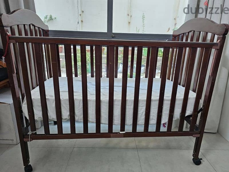 BABY COT WITH MATTRESS 0