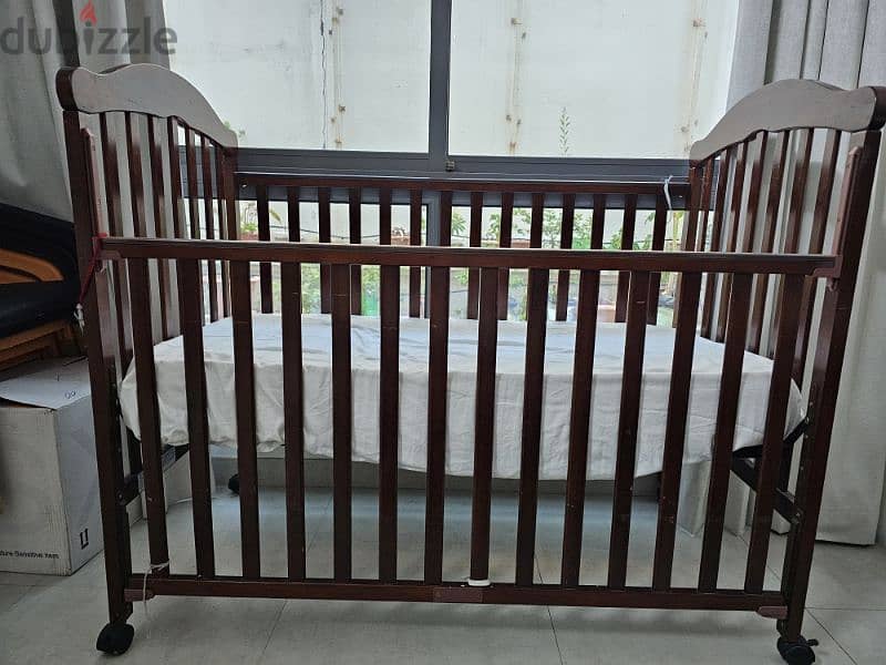 BABY COT WITH MATTRESS 1