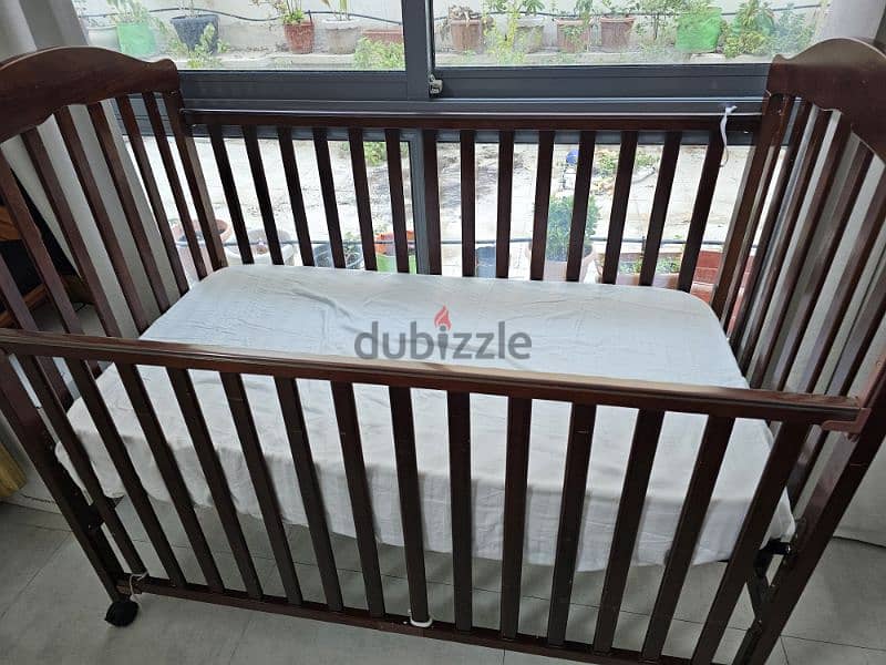 BABY COT WITH MATTRESS 2