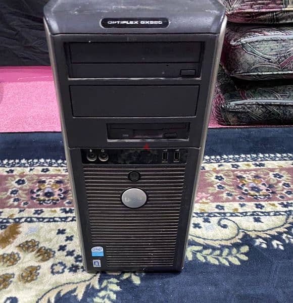 Complete computer with accessories, excellent condition 2