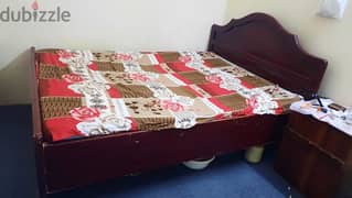 QUEEN SIZE BED WITH MATTRESS