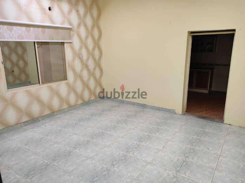 4 Room 4 Bathroom,hall,kitchen spacious ground floor near mosque flat 5