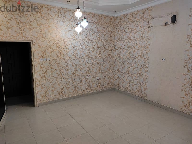 4 Room 4 Bathroom,hall,kitchen spacious ground floor near mosque flat 10