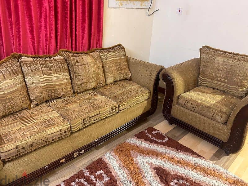 3 Sofa Set in Good Condition 2