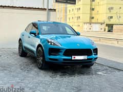 Porsche Macan 2021 blue