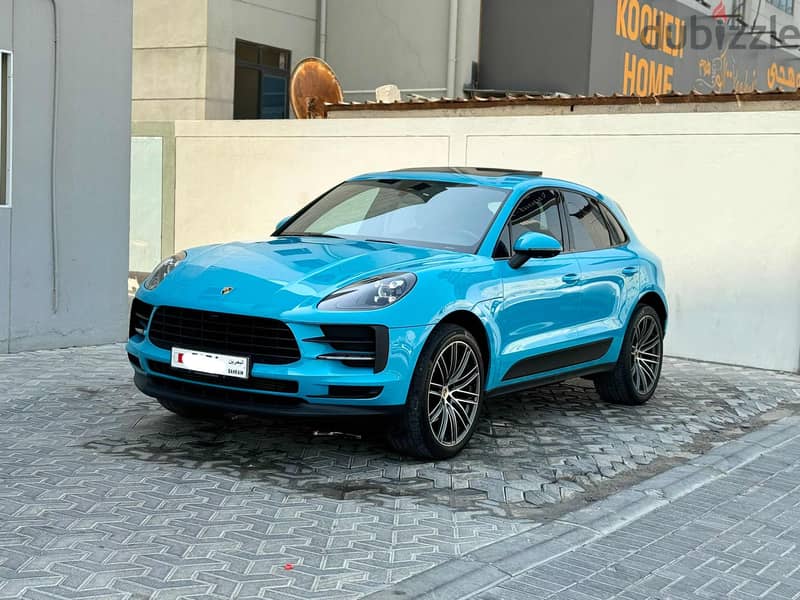 Porsche Macan 2021 blue 1