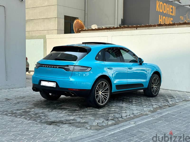 Porsche Macan 2021 blue 5