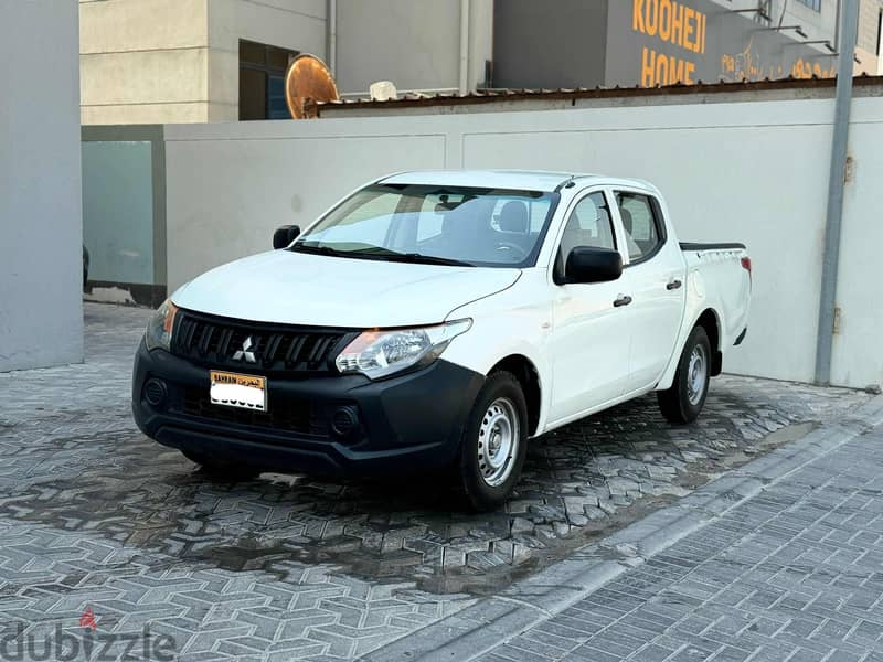 Mitsubishi L200 2016 white 1