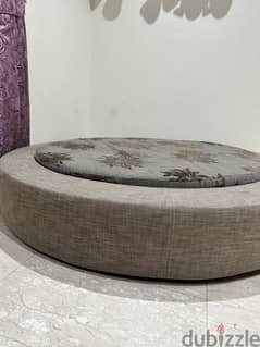 Round bed for Kids / Adults - rarely used for sale 0