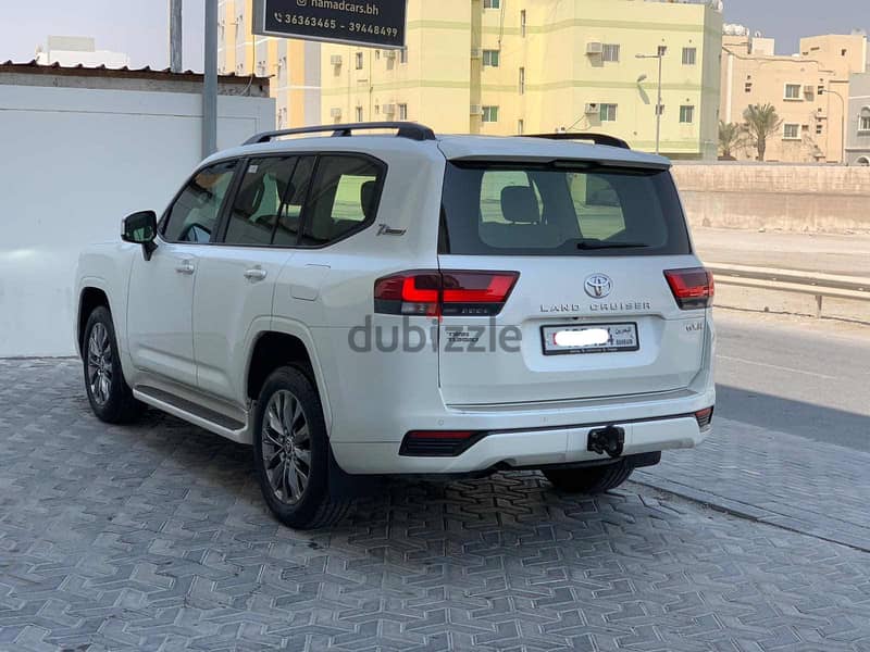 Toyota Land Cruiser 2022 white 5