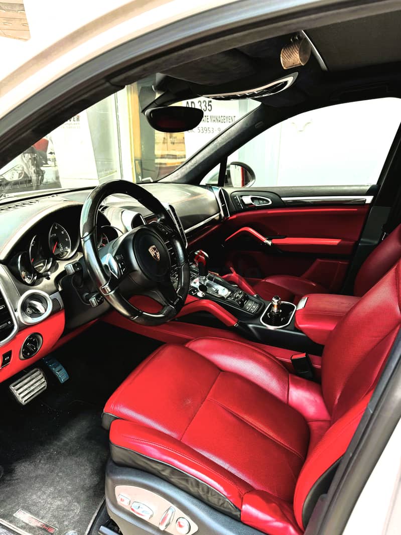 Porsche Cayenne GTS 2014 Red Interior full insurance 3